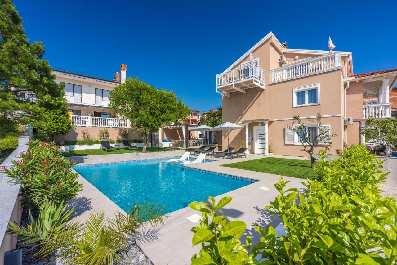 Apartments Panorama نوفي فينودولسكي المظهر الخارجي الصورة